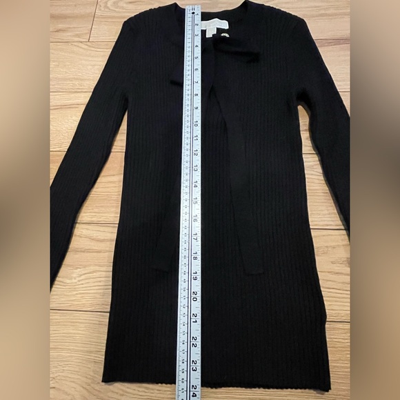 NEW💎Michael Kors Black Ribbed Crewneck Sweater ribbon bow Gold Logo Plaque smal - Picture 5 of 9